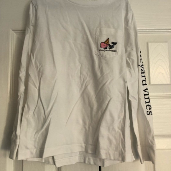 Vineyard Vines boys size 6 New Years shirt. Glow in the dark - Picture 1 of 4